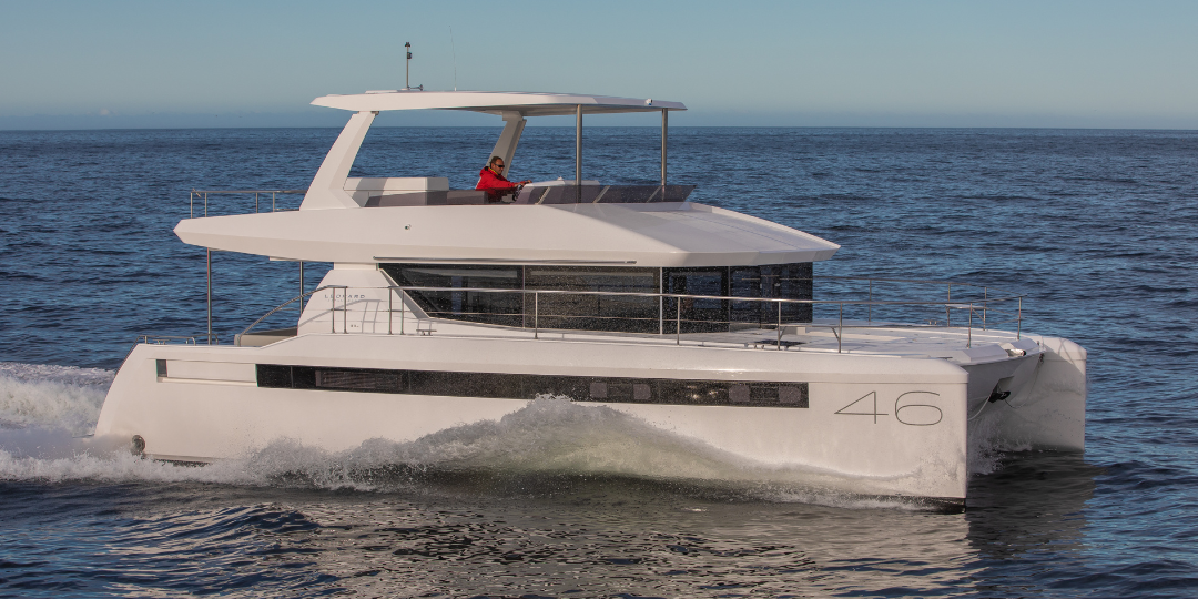 Leopard 46 Powercat underway